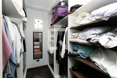 Casa à venda com 280m², 3 quartos e 5 vagasCloset da Suíte
