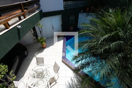 Casa à venda com 280m², 3 quartos e 5 vagasPiscina