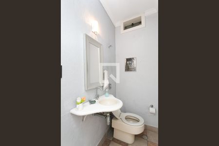 Casa à venda com 280m², 3 quartos e 5 vagasLavabo