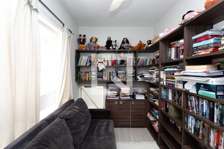 Casa à venda com 280m², 3 quartos e 5 vagasEscritório