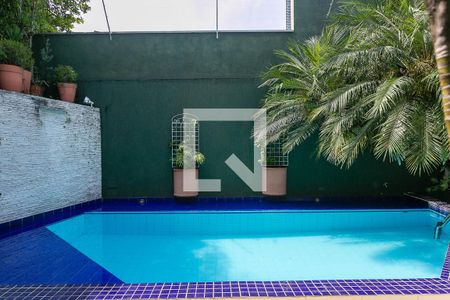 Casa à venda com 280m², 3 quartos e 5 vagasPiscina