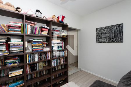 Casa à venda com 280m², 3 quartos e 5 vagasEscritório