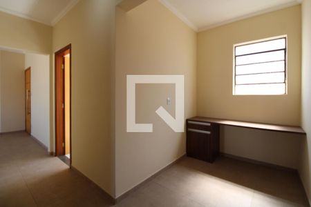 Hall dos Quartos de apartamento para alugar com 2 quartos, 80m² em Centro, Campinas