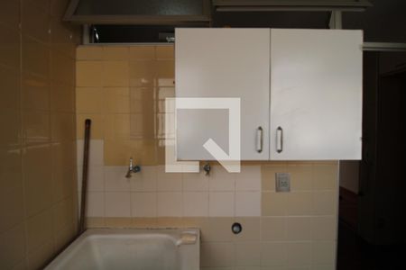 Apartamento à venda com 94m², 3 quartos e 1 vagaÁrea de Serviço