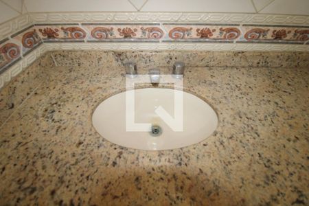 Apartamento à venda com 94m², 3 quartos e 1 vagaBanheiro Social