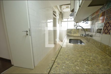 Apartamento para alugar com 95m², 2 quartos e 1 vagaCozinha