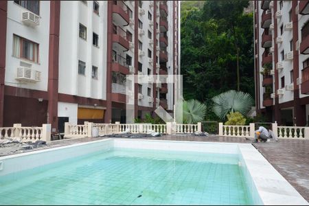 Apartamento para alugar com 95m², 2 quartos e 1 vagaÁrea comum - Piscina