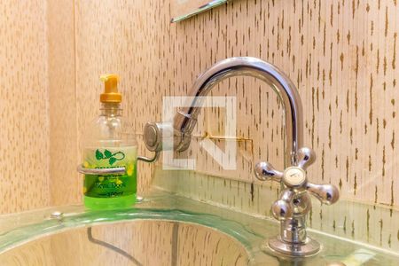 Lavabo de apartamento à venda com 1 quarto, 57m² em Cambuí, Campinas