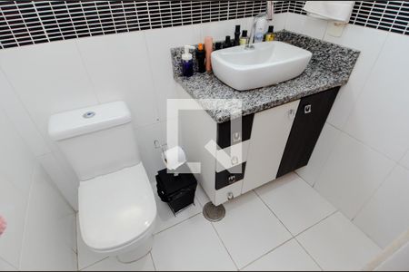 Apartamento à venda com 72m², 3 quartos e 1 vaga Apartamento à venda com 72m², 3 quartos e 1 vagaBanheiro