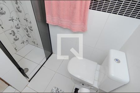 Apartamento à venda com 72m², 3 quartos e 1 vaga Apartamento à venda com 72m², 3 quartos e 1 vagaBanheiro