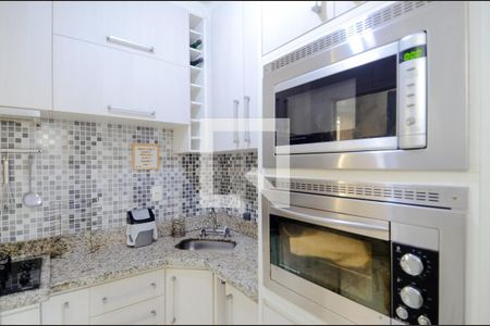 Apartamento à venda com 72m², 3 quartos e 1 vaga Apartamento à venda com 72m², 3 quartos e 1 vagaCozinha