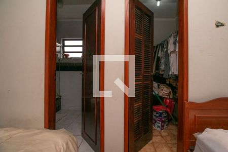 Casa à venda com 480m², 5 quartos e 8 vagasCloset Suíte 1