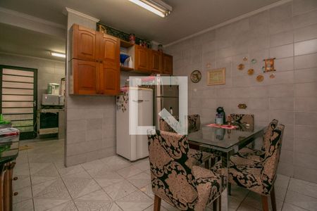 Casa à venda com 480m², 5 quartos e 8 vagasCozinha