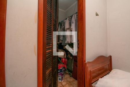 Casa à venda com 480m², 5 quartos e 8 vagasCloset Suíte 1