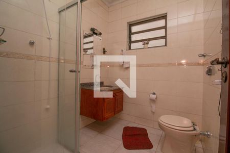 Casa à venda com 480m², 5 quartos e 8 vagasBanheiro Suíte 2