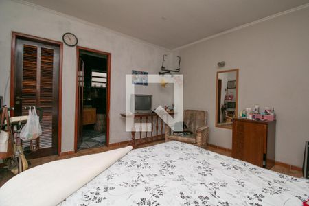 Casa à venda com 480m², 5 quartos e 8 vagasSuíte 4