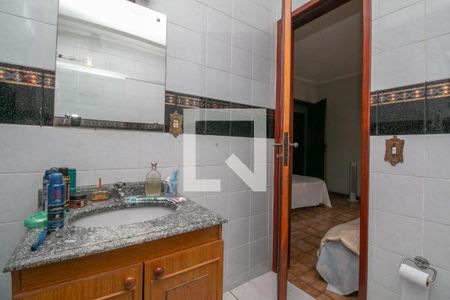 Casa à venda com 480m², 5 quartos e 8 vagasBanheiro Suíte 1