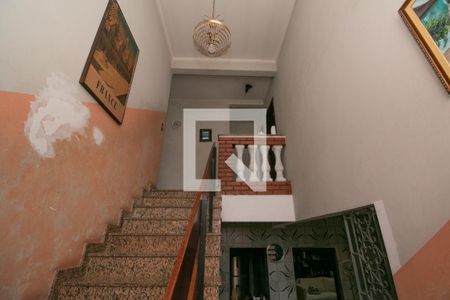 Casa à venda com 480m², 5 quartos e 8 vagasEscadas