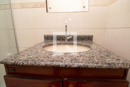 Casa à venda com 480m², 5 quartos e 8 vagasBanheiro Suíte 2