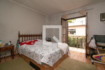 Casa à venda com 480m², 5 quartos e 8 vagasSuíte 4