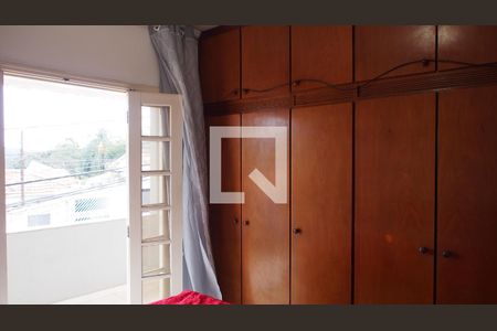 Casa à venda com 488m², 5 quartos e 8 vagasQuarto 2 - Suíte