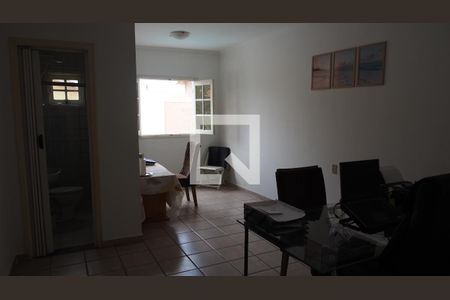 Casa à venda com 488m², 5 quartos e 8 vagasQuarto 4 - Suíte (escritorio)