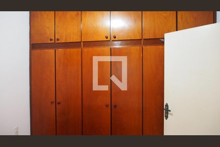 Casa à venda com 488m², 5 quartos e 8 vagasQuarto 3