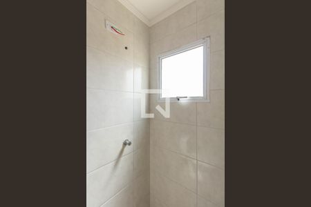 Casa de condomínio para alugar com 75m², 2 quartos e 1 vaga Casa de condomínio para alugar com 75m², 2 quartos e 1 vagaBanheiro do Quarto 1