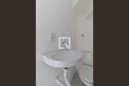 Lavabo de casa para alugar com 2 quartos, 75m² em Itaquera, São Paulo