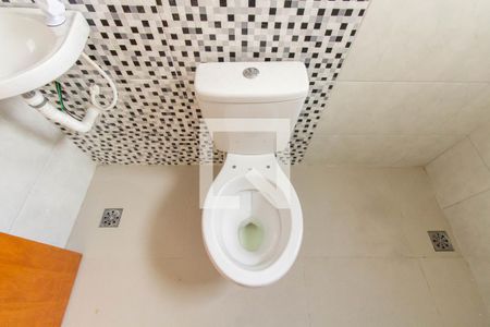 Casa de condomínio para alugar com 75m², 2 quartos e 1 vaga Casa de condomínio para alugar com 75m², 2 quartos e 1 vagaBanheiro do Quarto 2