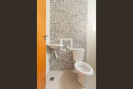 Casa de condomínio para alugar com 75m², 2 quartos e 1 vaga Casa de condomínio para alugar com 75m², 2 quartos e 1 vagaBanheiro do Quarto 2