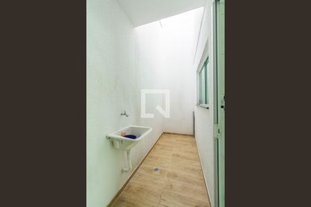 Casa de condomínio para alugar com 75m², 2 quartos e 1 vaga Casa de condomínio para alugar com 75m², 2 quartos e 1 vagaÁrea de Serviço