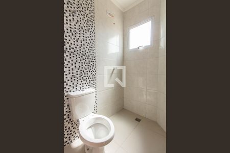 Banheiro do Quarto 1 de casa de condomínio para alugar com 2 quartos, 75m² em Itaquera, São Paulo