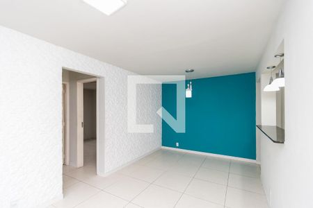 Sala de apartamento para alugar com 2 quartos, 52m² em Cordovil, Rio de Janeiro