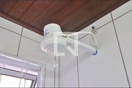 Casa à venda com 95m², 2 quartos e 2 vagasBanheiro social