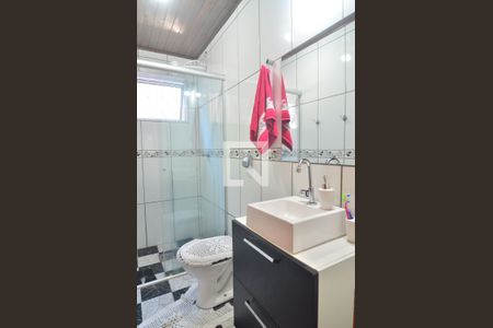 Casa à venda com 95m², 2 quartos e 2 vagasBanheiro social