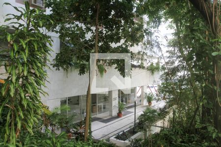 Apartamento à venda com 107m², 3 quartos e 1 vaga Apartamento à venda com 107m², 3 quartos e 1 vagaEntrada do Prédio