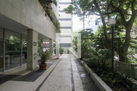 Apartamento à venda com 107m², 3 quartos e 1 vaga Apartamento à venda com 107m², 3 quartos e 1 vagaEntrada do Prédio