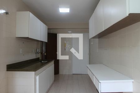 Apartamento à venda com 107m², 3 quartos e 1 vaga Apartamento à venda com 107m², 3 quartos e 1 vagaCozinha