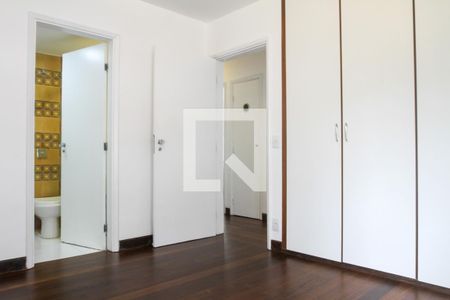 Apartamento à venda com 107m², 3 quartos e 1 vaga Apartamento à venda com 107m², 3 quartos e 1 vagaQuarto 3 - Suíte