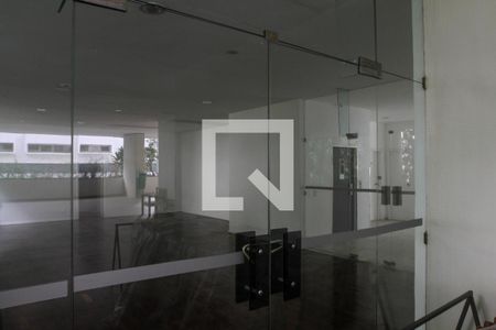 Apartamento à venda com 107m², 3 quartos e 1 vaga Apartamento à venda com 107m², 3 quartos e 1 vagaÁrea comum - Salão de festas