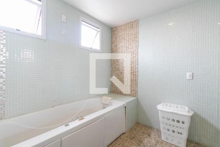 Apartamento para alugar com 112m², 2 quartos e 2 vagasSuíte 1 - Banheiro