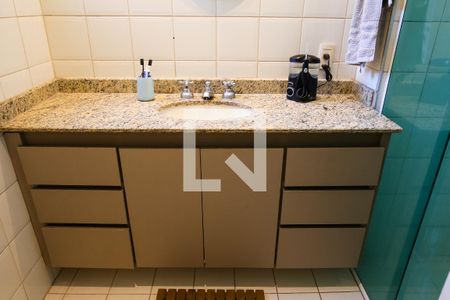 Apartamento à venda com 89m², 3 quartos e 2 vagasBanheiro da Suite