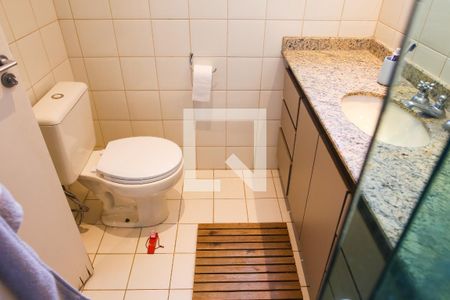 Apartamento à venda com 89m², 3 quartos e 2 vagasBanheiro da Suite