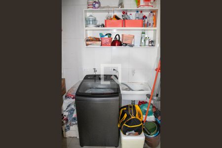 Casa à venda com 195m², 3 quartos e 2 vagasÁrea de Serviço