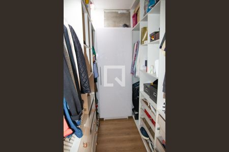 Casa à venda com 195m², 3 quartos e 2 vagasCloset do quarto 1