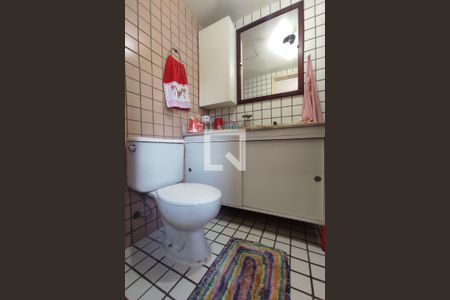Apartamento para alugar com 79m², 2 quartos e 1 vaga Apartamento para alugar com 79m², 2 quartos e 1 vagaBanheiro da Suíte