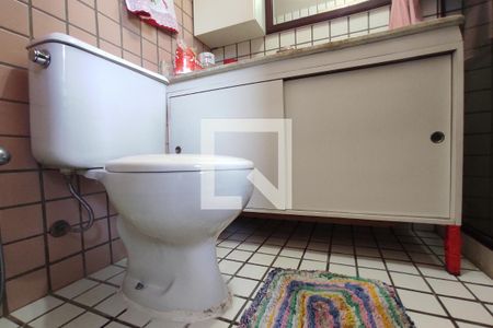 Apartamento para alugar com 79m², 2 quartos e 1 vaga Apartamento para alugar com 79m², 2 quartos e 1 vagaBanheiro da Suíte