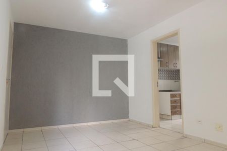 Sala de apartamento para alugar com 3 quartos, 60m² em Vila Industrial, Campinas