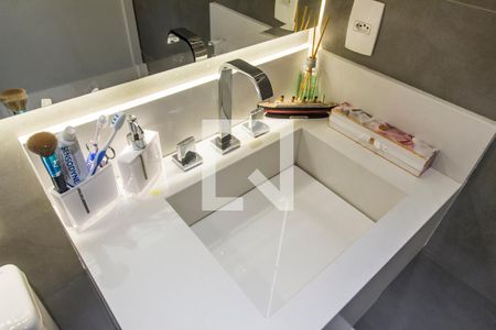 Apartamento para alugar com 69m², 2 quartos e 1 vagaDetalhe banheiro